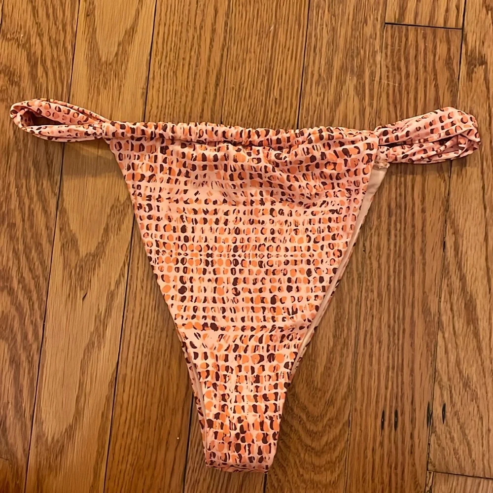 l*space Gina Bitsy Bikini Swim Bottom‎ in Wild Bunch XL
